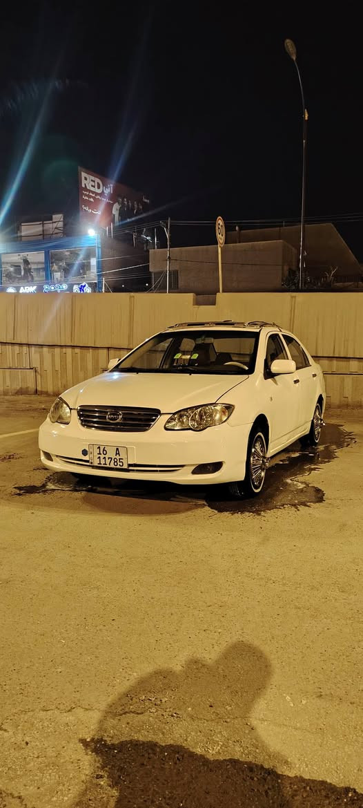 سلام عليكم بيوايدي للبيع موديل 12 سياره بيه تعمير دواير خلفيه ودوس والباقي كفاله كير مكينه جدد تخم تاير جديد بيه تحويره 14 سياره جاهزه للخير رقم قادسيه بسمي تحويل ثانيوم مكان السياره بابل حله ***********(السعر 65 وبيه مجال كلش بصيط)
