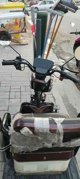 السلام عليكم دراجه شحن سرعه 50 بطاريه جديده
سعر 850الدراجه جديده 
للاستفسار ***********
