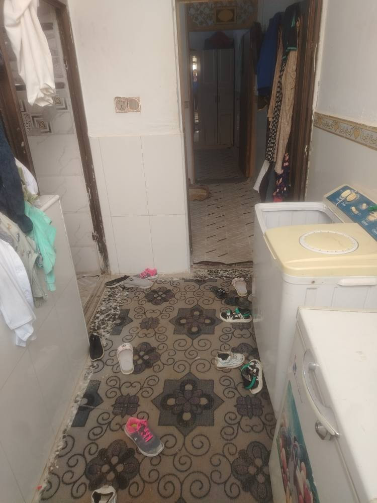 دار للبيع زراعي مقابيل العسكري شارع مول المزرعه ٥٠م البيت يتكون من غرفه وصاله ومطبخ وصحيات داخليه وخارجيه بناء صب البيت جاهز لسكن استفسار تصال علئ الرقم *********** النجف, العراق
