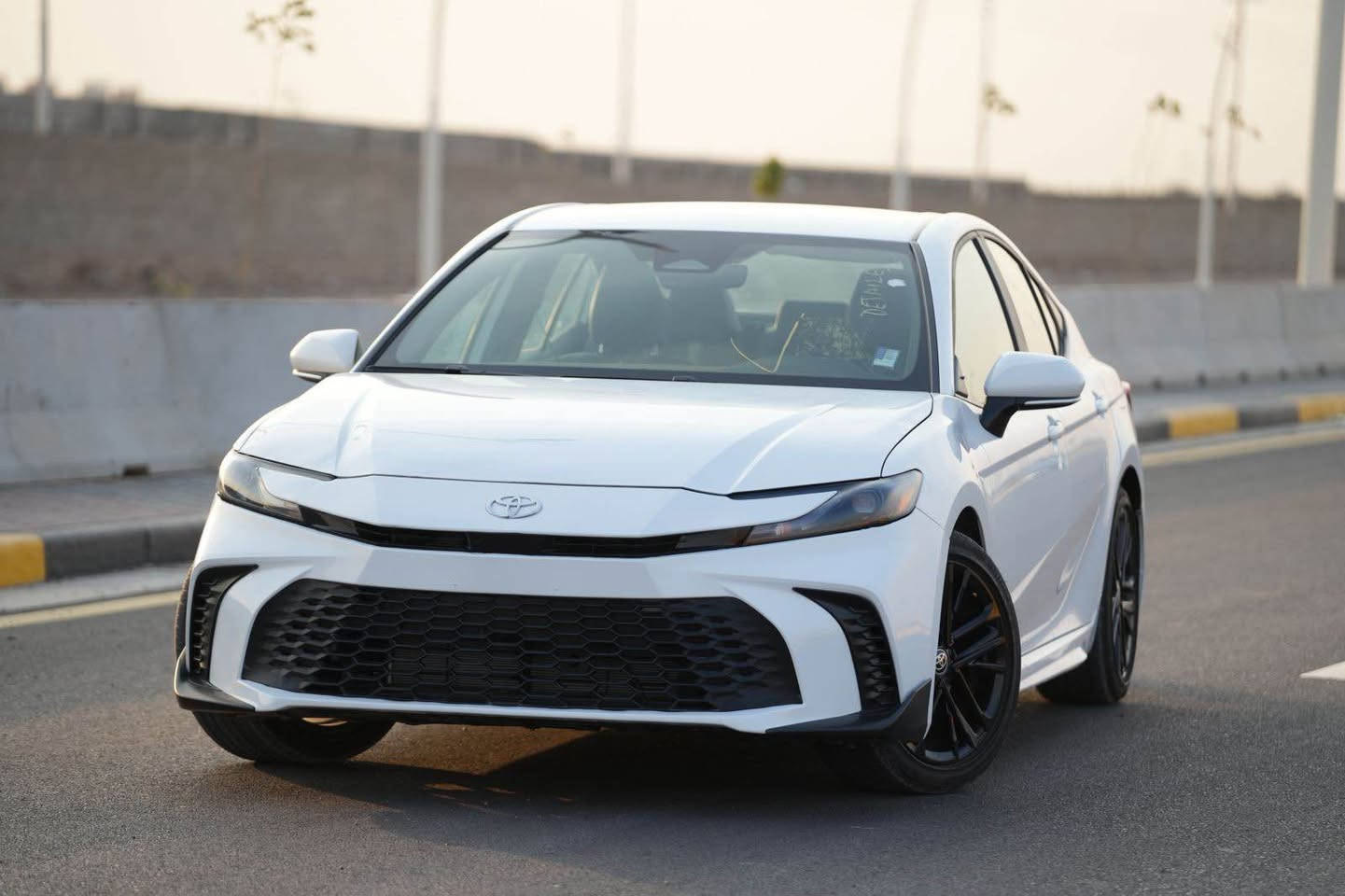 بدون صبغ بدون ايرباك
فقط بارد بالبوند وشوي جاملغ ماشيه 21 مايل
رقم بغداد هزة وسنويه جديد
*********** أربيل, العراق
