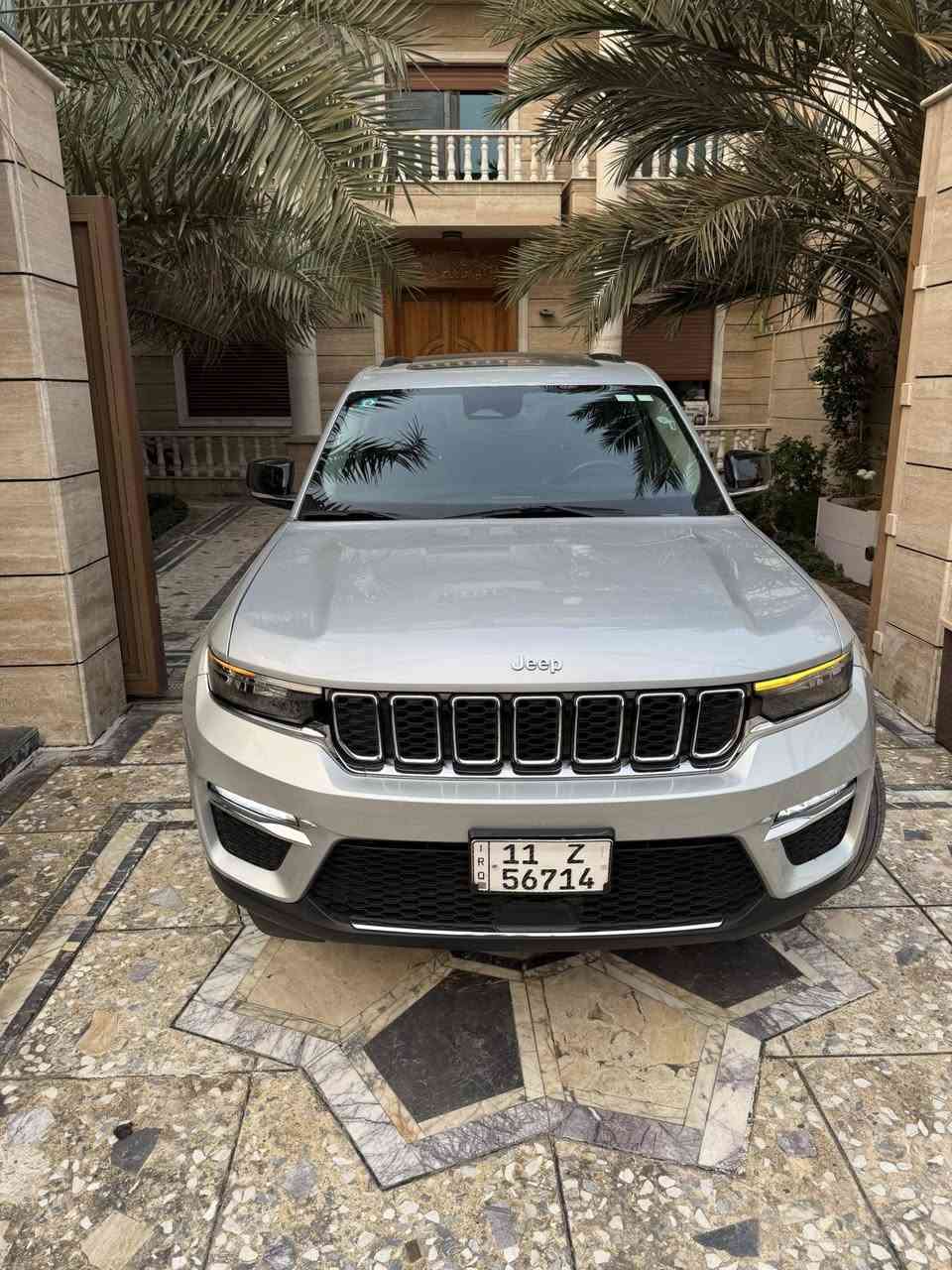 حياكم الله ✨  
متلگون هيج سعر بس يمنه 🔥
‏Jeep Grand Cherokee 4xe🩶
فئة 4xe (هايبرد Plug-in) 
•موديل2023
•وارد امريكي حادث خفيف جداً ( بدون ارباك )
•ممشى السيارةmi (43.000)
•موصفات 1/1
•محرك 4 سلندر 2.0 لتر تيربو🚀
•نظام دفع رباعي ذكي 
•سقف بانوراما 
•خمس وضعيات قيادة
•شاشه وسطية + شاشة عدادات رقمية + شاشة للراكب الامامي 
•مقاعد جلد + كهرباء + ذاكرة مقاعد 
•تدفئة مقاعد امامي + خلفي + مقود 
•حساسات خلفية 
•رادارات امامية +جانبية +خافية
•انارة داخليه محيطية 
•دخول ذكي 
•جنطة كهرباء 
•تشغيل عن بعد 
•تحديد مسار + توقف ذاتي + نقطة عمياء 
•كامرة خلفيه 360*
•8 وسائد هوائية
•نظام صوت Alpine 
•كشافات امامية 
•عدد الركاب 5
•8 منافذ شحن 
•مثبت سرعة 
•شفتات ستيرن
السيارة جديده جداً بدون اي نقص 👌
مكان السيارة بغداد 📍
علق يوصلك السعر 👍
رقم صاحب السيارة ***********

للاعلانات ***********

#العراق #سيارات #بيع #بغداد #سيارة #سيارات_للبيع #ابوشريك
