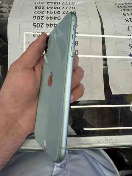 نقد او اقساط 
ايفون 11 اخو الجديد ذاكرة 128 بطارية 89 جهاز بلادي 
وتر بروڤ وصل ضمان من المركز 10 ايام وين مايعجبك افحص

السعر 285 قفل بدون عملة 
متوفر واتساب واتصال *********** بغداد اعظمية
( خلي متابعة للصفحة 🔔 حتى تشوف كل الاجهزه والعروض )
