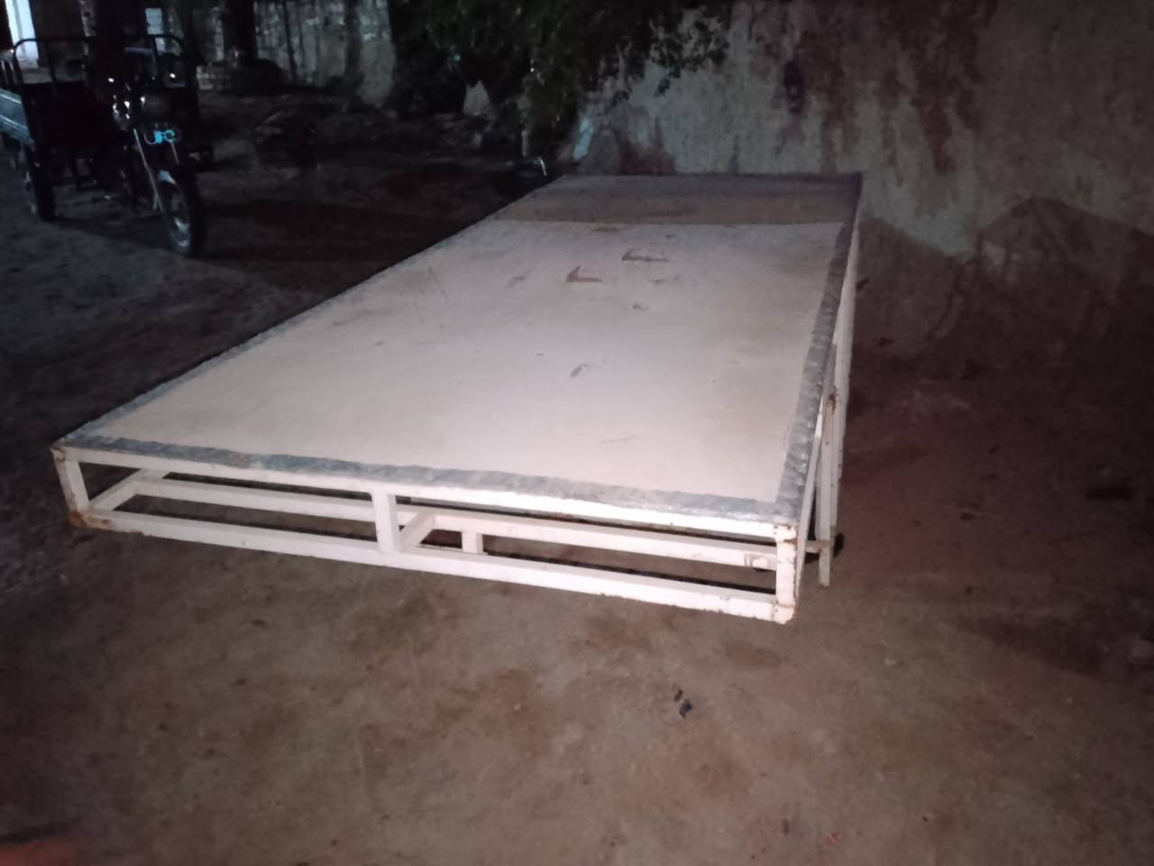 سلام عليكم محجر ستوته MTR
سعر100
مگاني نجف ناحيه الحرية 
مگلف بنشر
***********
