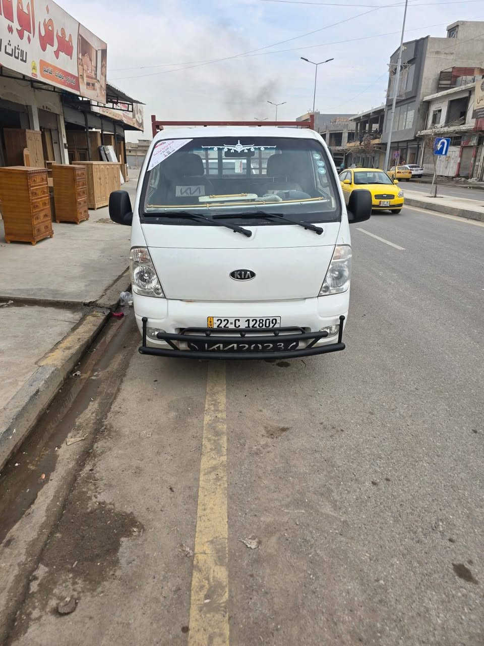 كيا حمل 2700  مديل 2012 حصه كاز بيها
صبغ ما بيها بس مكان النشرات 
قمار امسويلها بولش سياره حيل نضيفه 

السعر 120 وبيها مجال ***********هذا رقم ابو السياره
