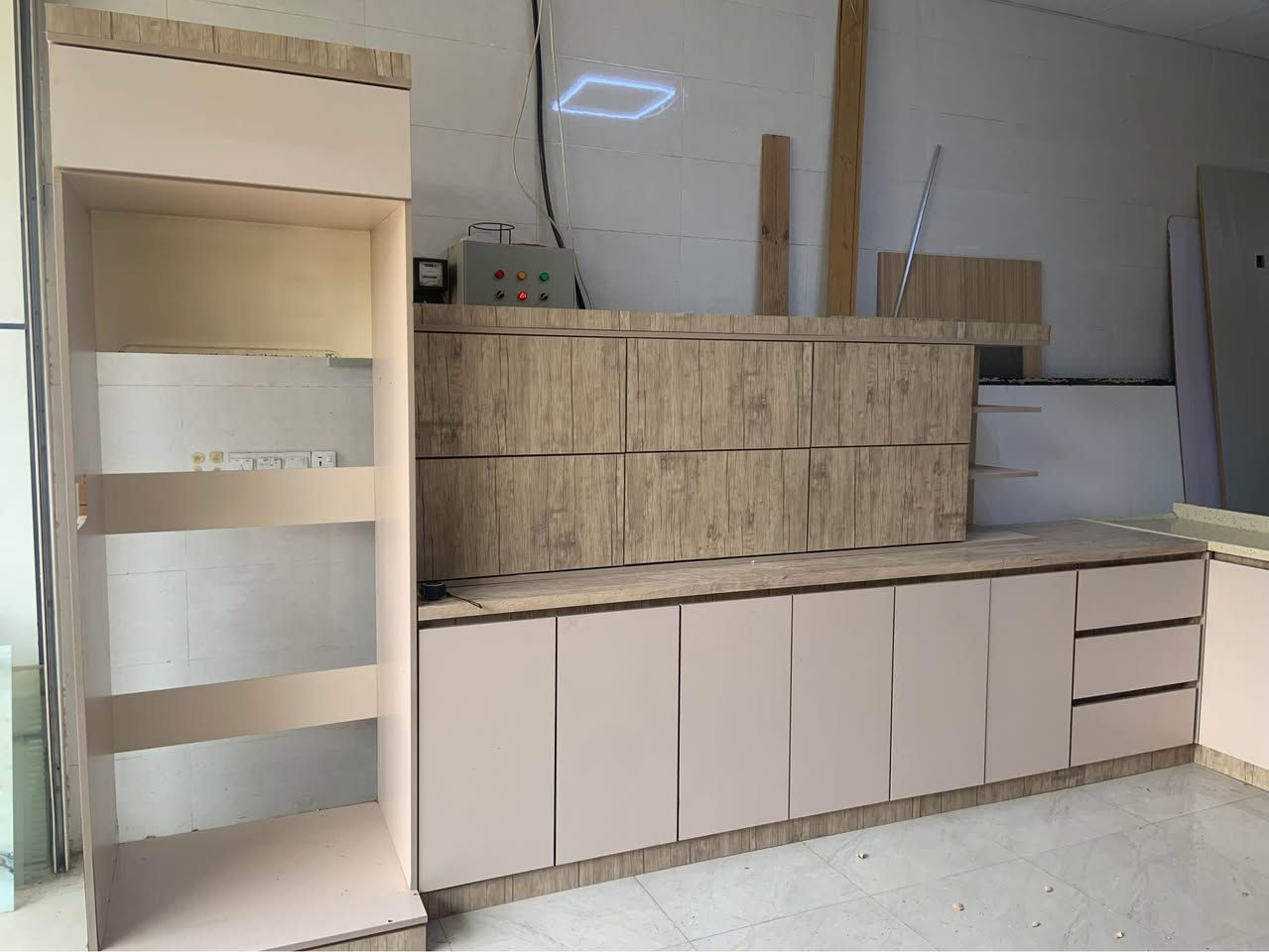 ئه م سئيته كه وانته ره بوفروشتن ٦٢٠سم مه زورپاكووبيعه يبه نرخى ٤٠٠هه زاره له سليمانى بوپه يوه ندى
***********
***********ڤايبه روه تص ئه پ
*********** السليمانية, العراق
