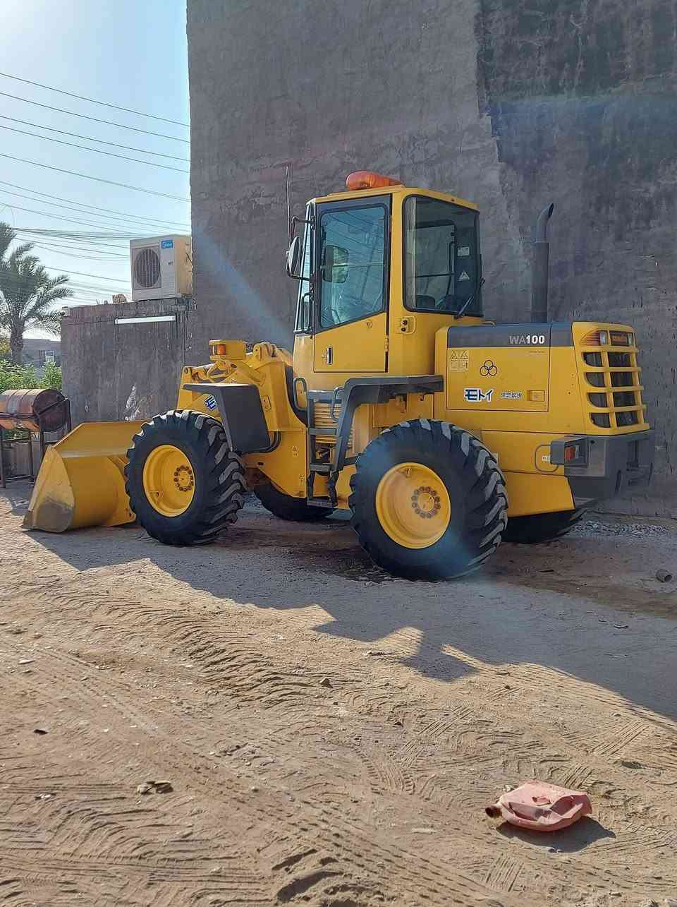 السلام عليكم شفل كاماتسو حجم 100 رقم نجف باسمي موديل 2015 رقم بصره باسمي مكينه كفاله كير محرك اكسنات تبريد جاهزه لشغل تحويل شرط ‭0772 567 2711‬ سعره 340 وبيه مجال مكانه كربلاء
