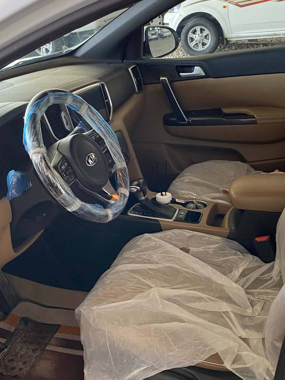 للبيع كيا سبورتج 17خليجي اربيل كفالة عامه ماشيه 120 بابل الشوملي السعر 170/////***********/////***********
