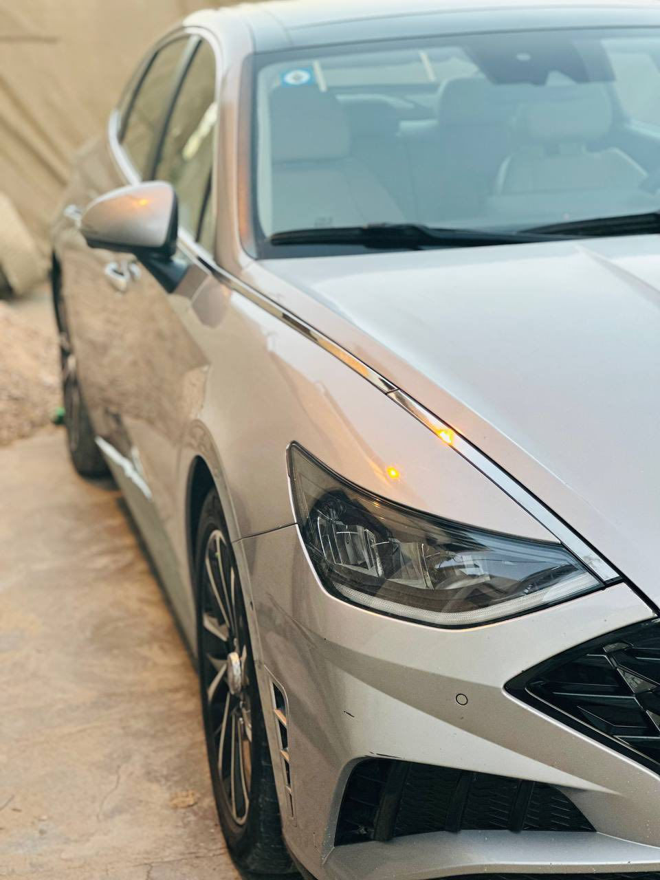 السلام عليكم سوناتا 2023 وارد امريكي رقم بصره حره باسمي حادث فقط مدكر وبنيد
1/1 لمتد 
1.6 تيربو
صور الحادث بالمنشور
عنوان بصره شارع الوفود دويد
السعر 180 وبيها مجال
للاستفسار 

0770 036 1727
0783 326 0006
