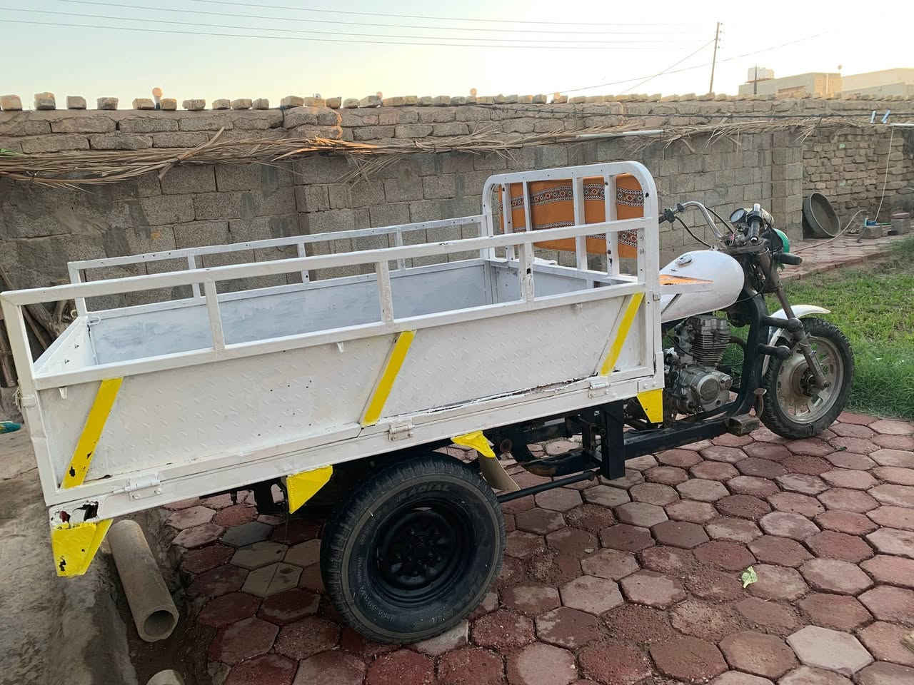 ستوته ام تي ار ... رقم اسود وسنوية ( ابيع كوم حديد كوم حديد ) كهربائيات سلف لايت كله شغال . مكينة نظيفه . تايرات نظيفه . بدي نظيف حصيرة مابيه خياس .. السعر 750 بيه مجال .. العنوان الكوت الدجيلي ***********
***********
