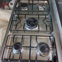 سلام وعليكم هاذه الطباخ للبيع  ‏‪07875637812‬‏ السعر 150