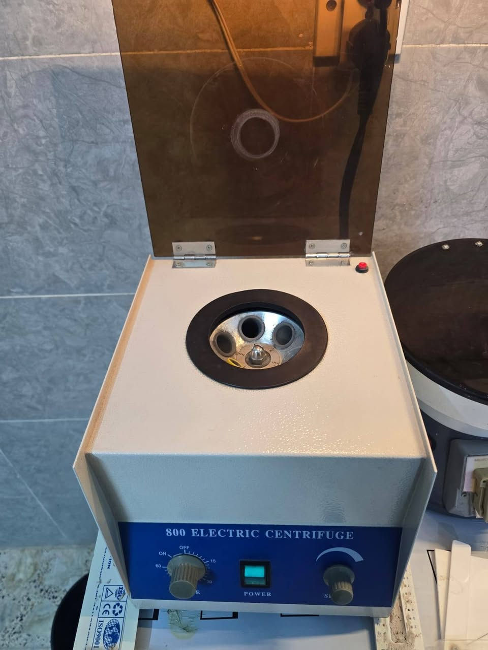 السلام عليكم
اجهزة واثاث مختبر للبيع 
مع كافات المحلقات نظافة ١٠٠%
كاونتر 
سنتر فيوج 
مايكرو سنتر فيوج 
اي كروما 
حاضنة 
مجهر 
سبكترو ابل
حاسبة وطابعة 
كراسي جلد 
كرسي متحرك 
بايبيتات 
تيوبات 
كتات كيمياء
للاستفسار ***********
