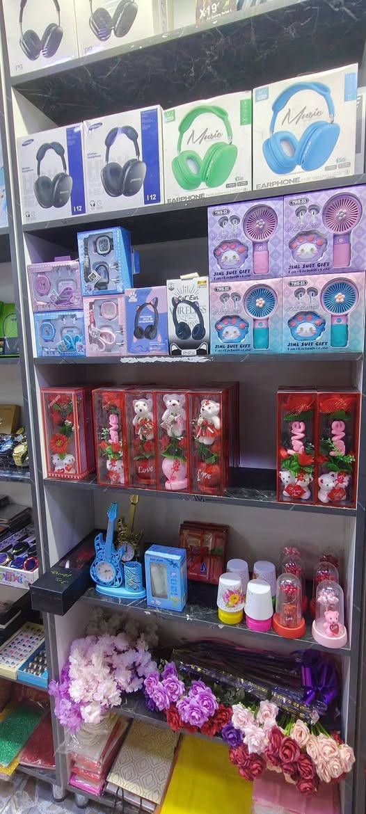 🌹✨ ليلة عيد الحب غيررررر ❤️ ✨🌹
إذا بعدك محتار شتقدم هدية؟
إحنا جهزنالك أحلى تشكيلات 💝
🧸 دبدوبات حب بأحجام مختلفة
🌹 ورد صناعي بألوان تخبل
🎁 بوكسات جاهزة وفخمة
🎧 هدايا مميزة بأسعار تناسب الجميع
لا تضيع الفرصة… خلي هديتك تحچي عنك 😍
الكمية محدودة والطلب عالي بهالليلة 🔥
📍 زورنا اليوم وخلي نساعدك تختار الهدية المثالية
📩 للحجز والاستفسار  ***********
حساب المكتبة مكتبة الضاحية النموذجية  
تلي https://t.me/maktbty_2025

العنوان جسر ديالى خلف حسينية اصحاب الكساء 
#عيد_الحب #هدايا_مميزة #فالنتاين #افكار_هدايا
