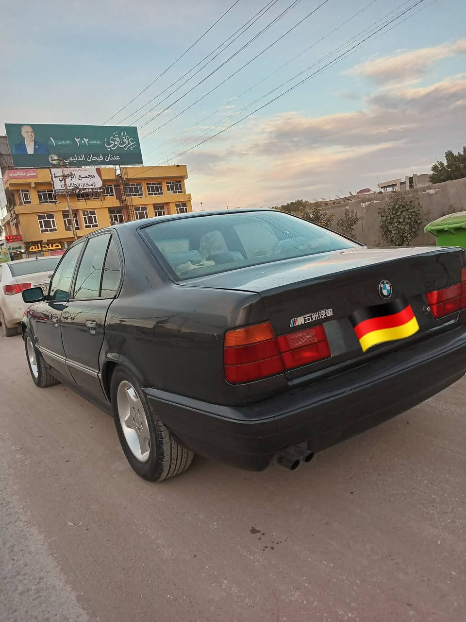 السلام عليكم
م̷ـــِْن رخصت الادمن
للبيع بي ام 1991
 525
اصل بليته وسنويه
بجم عريض 
مكينه مسكر تك فانوس
كير مكينه خير من •اللّـه
كهربائياته كلها شغاله
سنتر ڵـڱ ريموت
حداديه جديده
غرفتها جديده
صبغتها جديده
رقم بابل تحويل مباشر
$55وبيها مجال 
مكاني بابل 
***********
