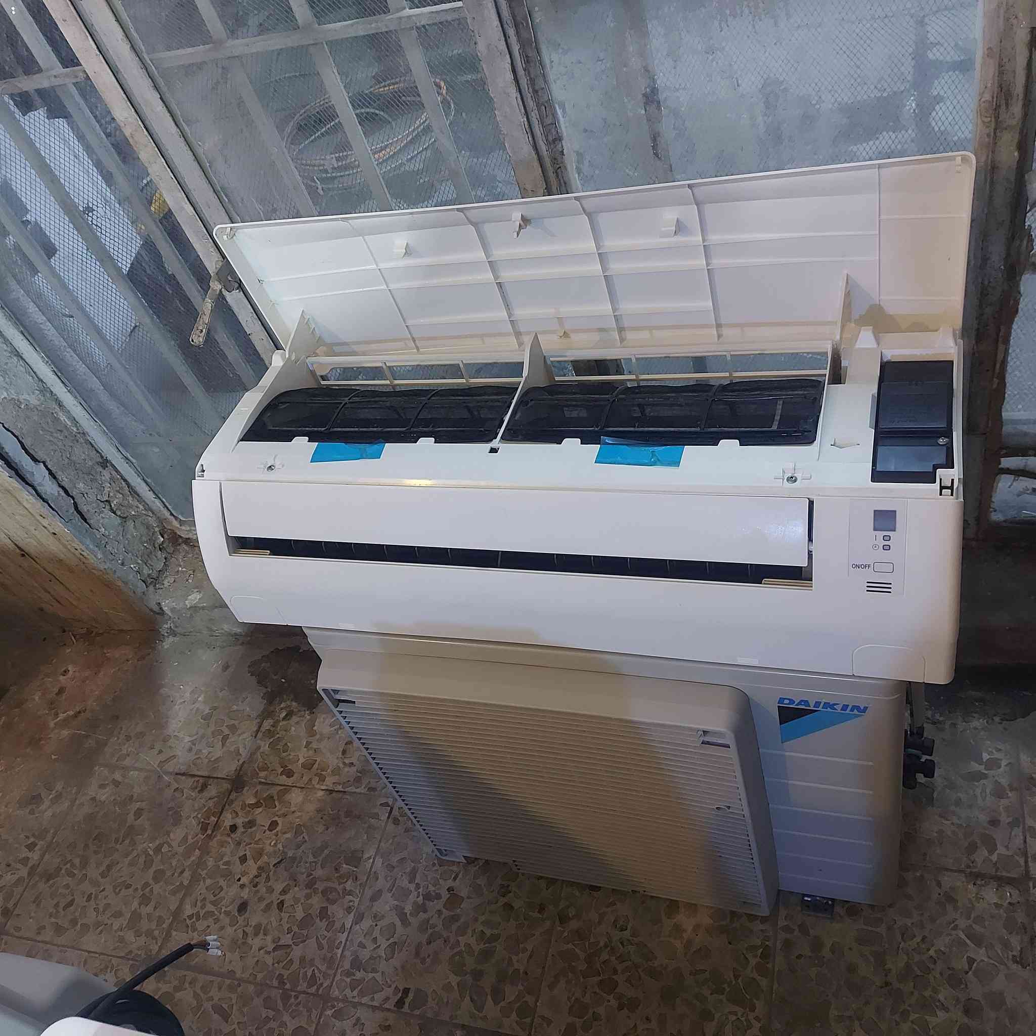 للبيع سبالت مستعمله وجديد العنوان بغداد جميلة
سبلت DAIKN واحد طن انفريتر 
نظافة ١٠٠%  ياباني الاصلي 
غاز 410 حديث يسحب ٢ امبير اقتصادي 
***********
