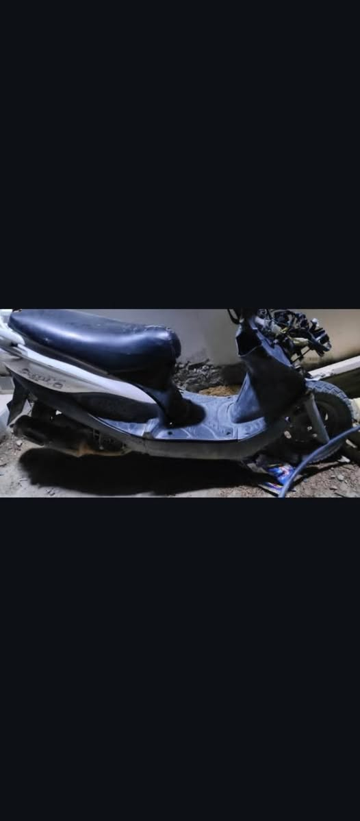 دراجة KYMCO طافية يشتغل بس الكهربأيتة شغالة طافية تجي تحمل وتروح مراوس بدراجة 60بس تكون شغالة أو باسكل  رياضي مرتب    للتواصل خاص


**إذا كنت صاحب هذا الإعلان وتريد حذفه لأي سبب، رجاءا أرسل رسالة إلى الدعم الفني**