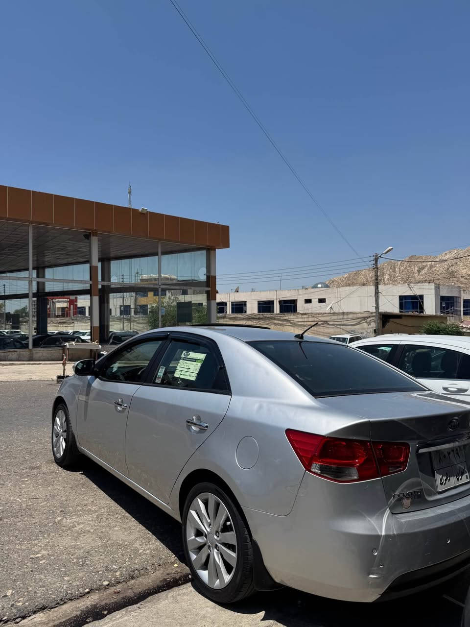 كيا سيراتو موديل ٢٠١١ فول فول 
سيارة بدون دعم و بدون صبغ كير محرك كهربائيات كل بشرط تبريد بشرط 
سيارة سلايد بصمة سعر ١٠٥ ورقة مكان سيارة دهوك *********** دهوك, العراق
