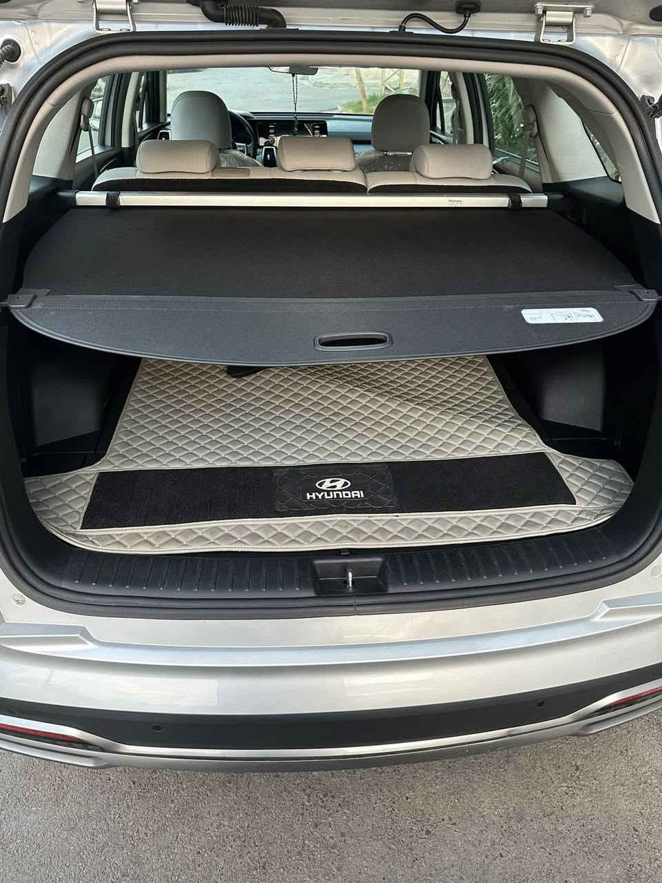 السلام عليكم سورنتو موديل 23 خليجي مكفوله كفاله عامه كفاله حته من الشخط سياره جديده السياره فول مواصفات مكينه 2500 اربعه سلندر ميحتاج اذكر مواصفات معروفه الفول  مكاني بغداد البلديات رقم اربيل شركت تاج البنوك الالق  السعر جداً مناسب ***********
