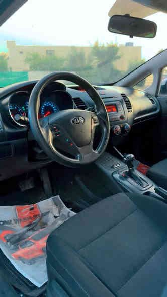 سلام عليكم كيه سيراتو موديل ٢٠١٤ خليجيه سياره خير من الله جاهزه كير مكينه تبريد غرفته جديده سعر ١٠٧ وبيهه مجال مكان دوره ابو دشير تلفون ***********
