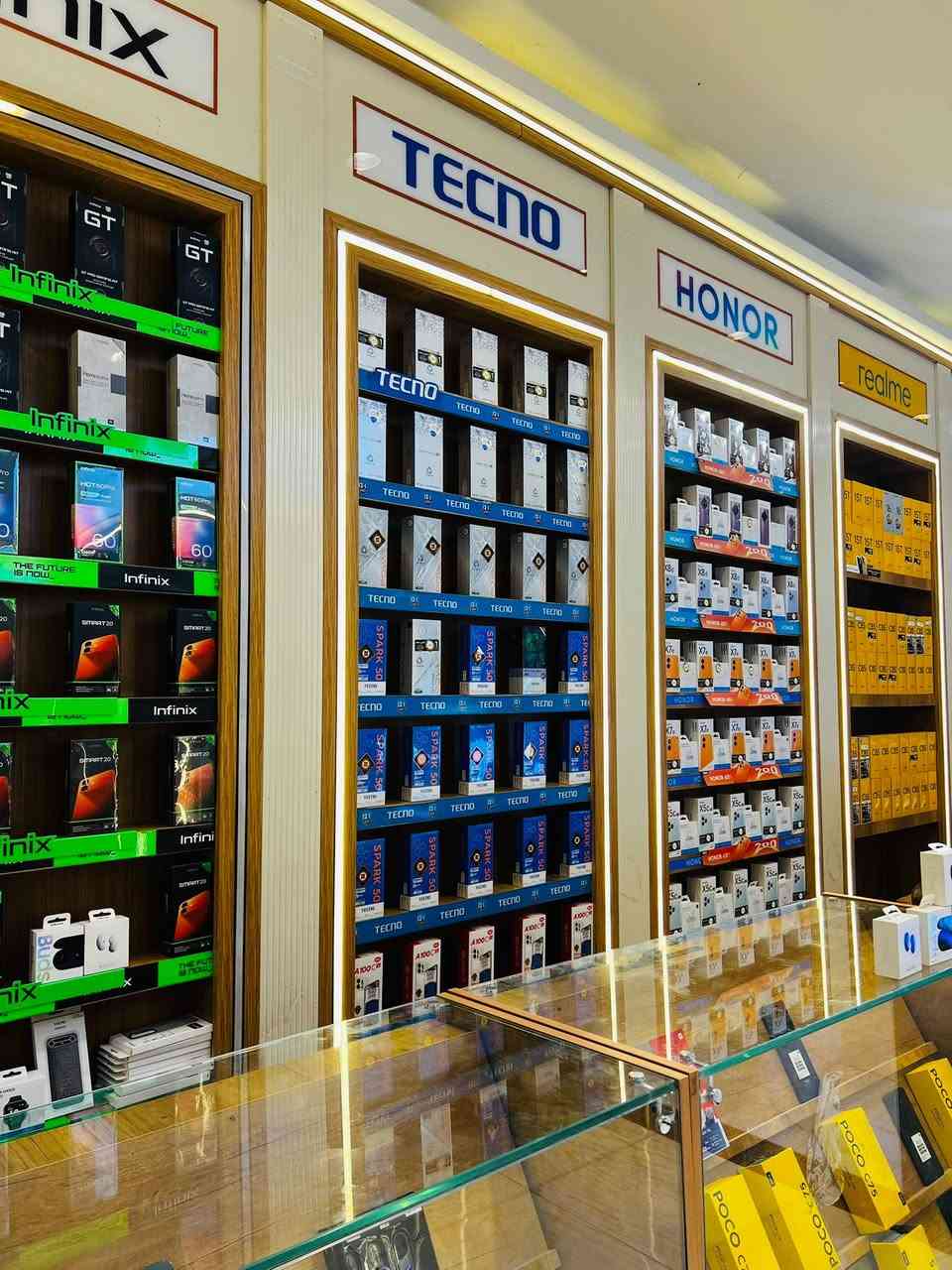 #شركة_المازن تقدم لكم اقوى الهواتف 
المحمولة بأقوى الاسعار📱🔥😎

توفرت جميع آيتيمات شركة ( هونر + ريلمي + 
تكنو + انفنكس + اوكتيل + ايتل + ريدمي )للأجهزة 
المحمولة📱بضمان لمدة سنة كاملة🛡️ولا نتعامل 
بالگري نتعامل بالضمان الوكالة الرسمي لشركة 
الجبال⛰️وبأسعار مناسبة جدآ بأسعار الوكالة🔥💪
البضاعة متوفرة داخل شركة المازن للموبايلات🏬

(IPHONE 12 pro max + 13 pro max + 14 pro max)📲

📱(HonorX9D + X9c + X8d + X7e + X7d + X5c plus)

(RELME C85 + C85Pro + 15T +16 Pro Plus 📱)

(TECNOPova7 5G + CAmon40pro + Spark50plus )

(Infinix Not 60 pro + Hot 60 pro + Smart 20)📱

(OUkitel C62 + C2)📱

(Redmi A7pro)📱

الاجـهـزة سريـــعة وقـــوية و مــوثـوقة ومتوفرة
 في شركة الــمــازن للموبايلات والاكسسوارات🏬

لتنسون مسابقتنة مستمرة ولمدة سنة ✔️
الأن وعند شراء أي جهاز راح تدخل السحبة 
الالكترونية 💻 الشهرية والمستمرة على
 مدار السنة 👉لربح جهاز هدية 🎁 

جميع الأجهزة ضمان 🛡 لمدة سنة كاملة 
من الوكالات الرسمية (هارد وير 🔧 - سوفت وير💻 )
نحن مسؤولون عن جميع الأجهزة مع جميع الوكالات خلال 
فترة الضمان💪

📌 ملاحظة يوجد أسعار خاصة بأصحاب الجملة المكاتب 

دوام موظفي الشركة من الساعة 8:00 صباحاً الى8:00 مساءً جميع أيام الأسبوع.

📍عنوان الشركة : ديالى - بعقوبة - سوق المفرق - مدخل فلكة نهودة. 
رقم المبيعات🛍 *********** _***********
الرقم الخاص. *********** 

ملاحظة يوجد صيانة داخل شركة المازن وبأنسب الاسعار .🔥

- شكراً ❤️ لزبائن شركة المازن  لدعمهم المتواصل بمشاركة المنشور 🏷️
