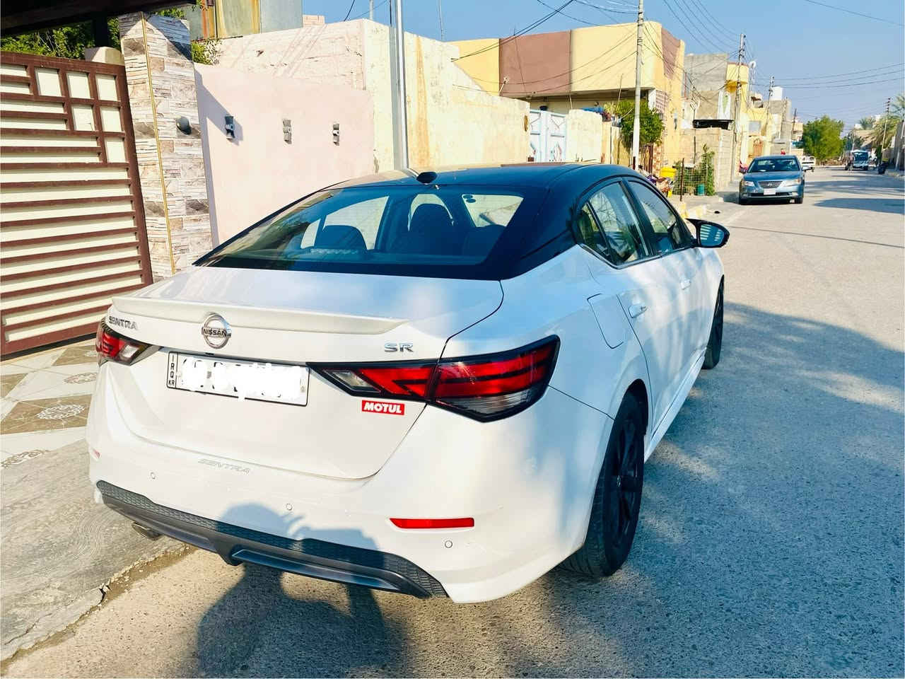 نيسان سنترا 2021 SR
السلام عليكم نيسان سنترا 2021 وارد امريكي  للبيع رقم اربيل 
اعلى فئة بالسنترا SR بلاك ادشن
بانوراما
حساسات 
كامرات 360 درجة 
رادار امامي  وتحديد مسار 
بريك تلقائي للحوادث 
داخل جلد اسود 
تدفئة تبريد كشنات امامية 
تدفئة ستيرن
كشن السايق متحرك اتوماتيك 
سماعات من شركة بوزز الراقية صوت وعزل ولا غلطة 
 
السيارة محرك 2000 GDI
حادث السايرة. جاملغ امامي جهة السايق مبدل قطعة بلادية  واقل الشبر بارد بالبنيد +ربع الباب ونص الجاملغ  الامامي جهة الراكب مصبوغ 

السيارة ماشية 57 الف 
السيارة مكانها ديالى 
السعر 161 ورقة وبيها مجال 

اي استفسار مراسلة فقط على الواتساب على هذا الرقم 

***********
