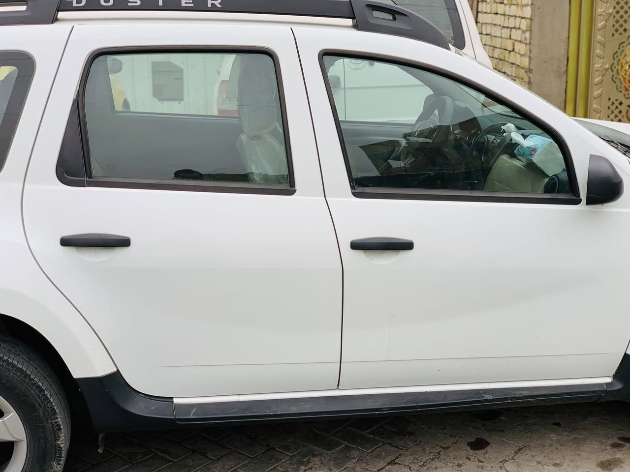 للبيع رينو داستر موديل 2018رقم بغداد تحويل ثاني يوم سنوية جديد هزه جديد مكفوله من صبغ فقط طخه بسيطه مكينه 2000المرغوب كير ميكانيك السياره استلام الشركه العامه جاهزه كير،مكينه صدر تخم تاير،مابيها اي نقص خير من الله السعر 100 أو بيه مجال ***********
