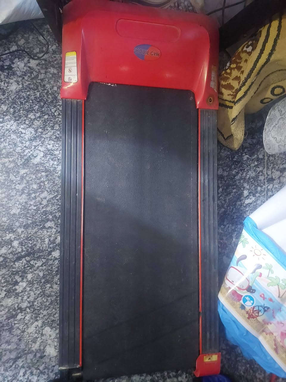 جهاز رياضي جري البيع شغل اخو الجديد 
العنوان قرب جامعة كربلاء مكلف بل نشر 
اتواصل مع صاحب الجهاز الرقم*********** ام احمد
