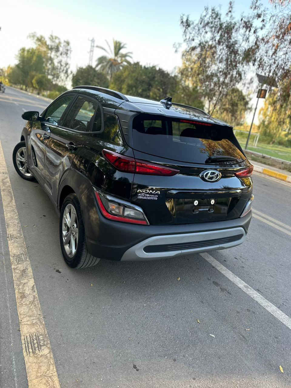 السلام عليكم
كونا 2022 
مواصفات عاديه
ماشيه 40 الف ميل 

السياره بدون ارقام تترقم بغداد
حادثها موجود بالصور جديده السياره 
***********
