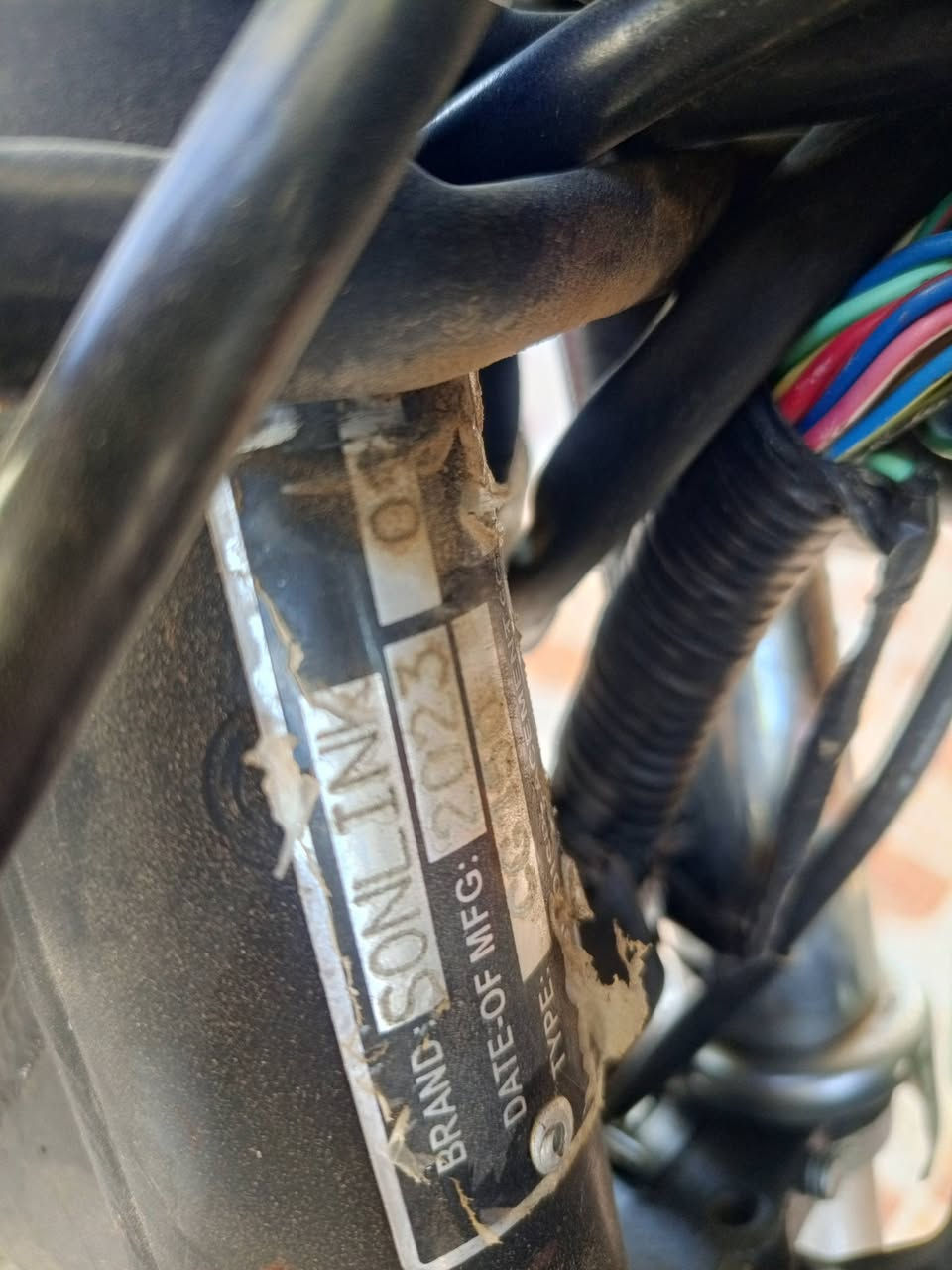 البيع كلشي ما بيه كامله مكمله بس تشغل وتمشي ما عايزه سلف شغال شايرّ شاغله موديل 2023 مكان الدراجة مكيشيفه السعر 425 بي مجال للشراي ***********
