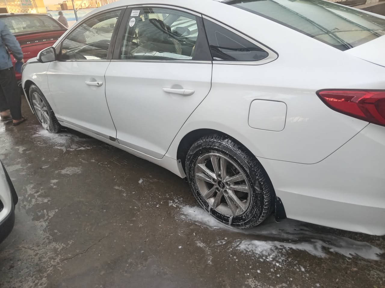 السلام عليكم مرخصت مدير الكروب سوناته موديل ١٥ حادث السيارة جاملغ فقط الأمامي اليسر ماعبر لا شواصي ولا الغود وبيه السياره 3مكانات صبغهن كافع يعني متكشط مكينه كير حداديه تخم تاير تبريد ثلج استفسار أكثر اتصل على الرقم*********** ماكان السياره الديوانية سعره 100 وبيه مجال قليل علمن السيار عده الجاملغ المامي مبدل والباقي كله البل واحد
