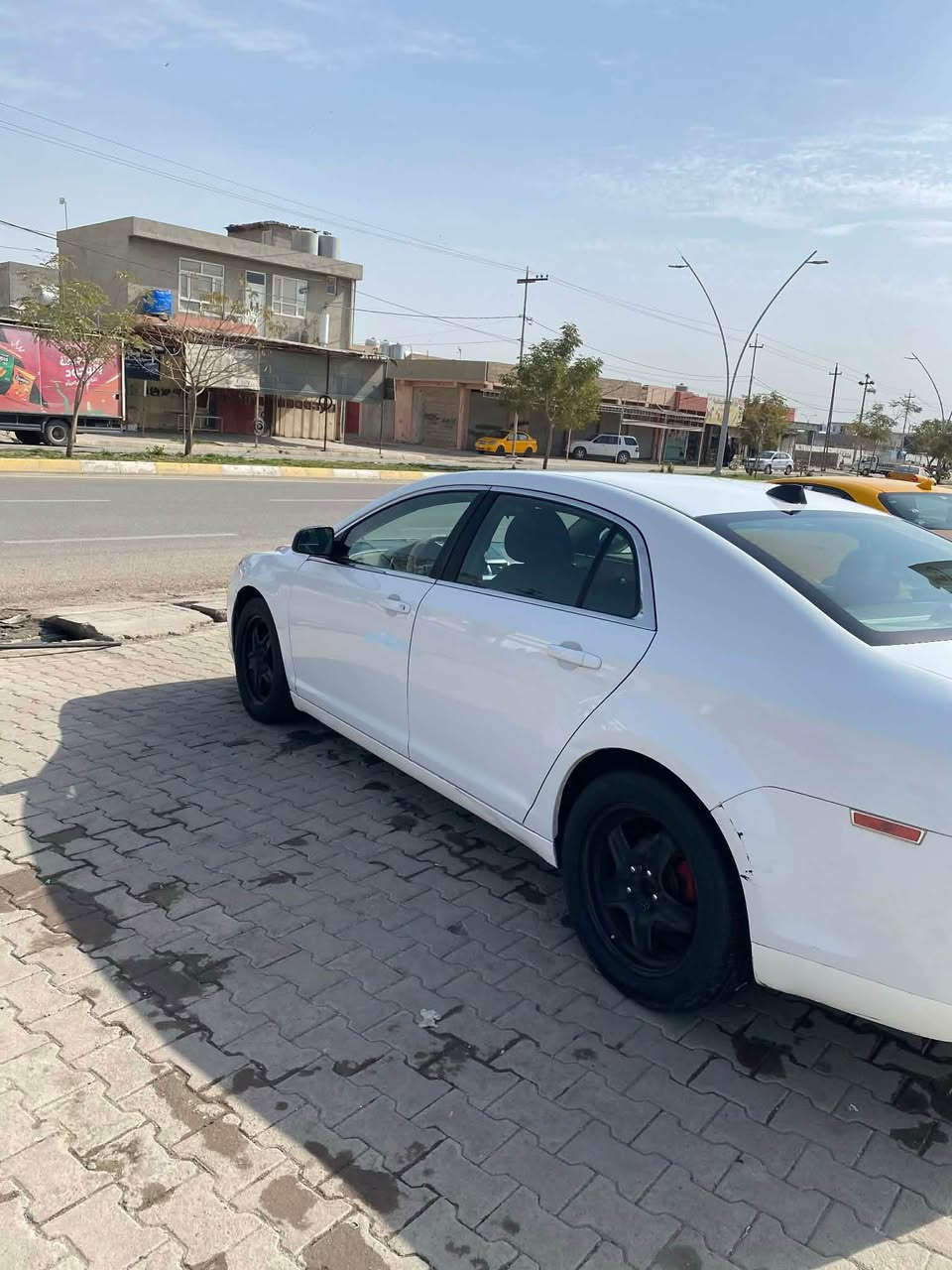 موديل ٢٠١٢. سياره كه بي بوياغه بي ساردو تعديل 
 سياركه نه مونه يه له جواني   مواصفات lt يه ك دينار مسرفي نيه به ناوي خومانه ويه  سه نويو ژينگه و ريگاو بان تا ٢٠٣٠ تازه يه 
گيرو مكينه به شه رن بي عيبه 
*********** كركوك, العراق
