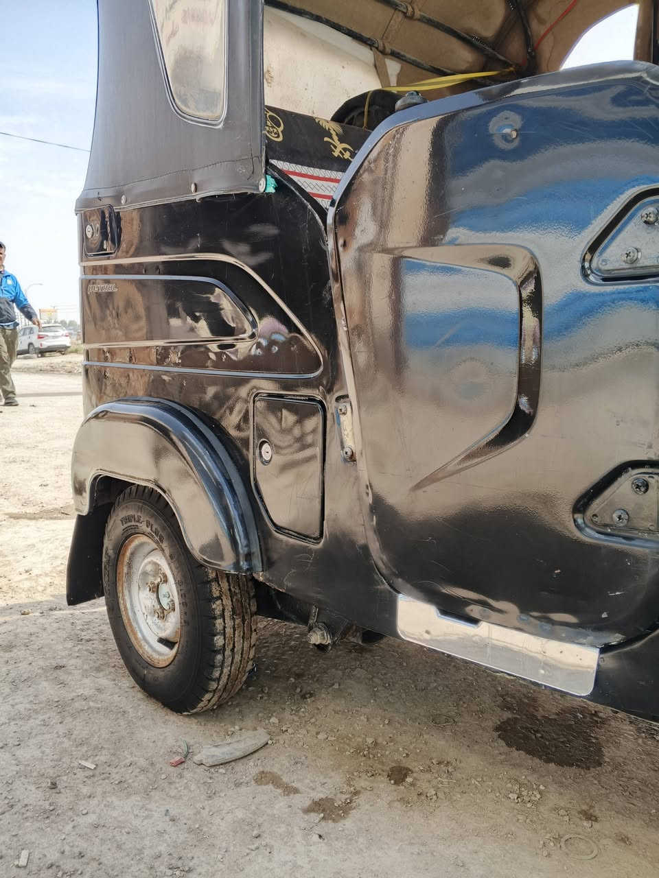 سلام عليكم تكتك موديل 2021 رقم وسنويه بغداد تكتك خير من الله لا تنقيص ولا تبخير شغل وطلع غراضهه وياهه السعر 7800 وبيهه مجال الشراي ***********
