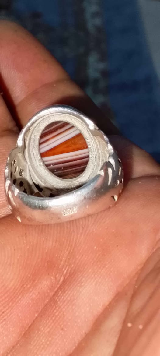 محبسين  يماني  اصلي شرط الفحص تتأكد  يماني أو لا فضه عيار 925 ثنينهن قديمات 
سعرهم 40 البصرة, العراق


**إذا كنت صاحب هذا الإعلان وتريد حذفه لأي سبب، رجاءا أرسل رسالة إلى الدعم الفني**