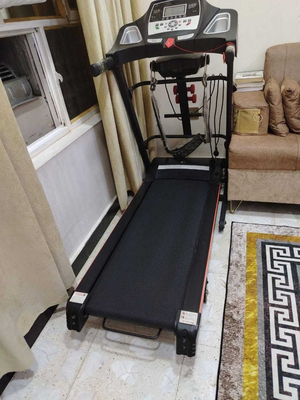 جهاز ركض مستعمل قليل يتحمل وزن ١٥٠ سعره ٢٥٠... يتحول إلى جبلي مثل بالصور... ينزل من ورة تقريبا ٥ سانتيمات....


**إذا كنت صاحب هذا الإعلان وتريد حذفه لأي سبب، رجاءا أرسل رسالة إلى الدعم الفني**