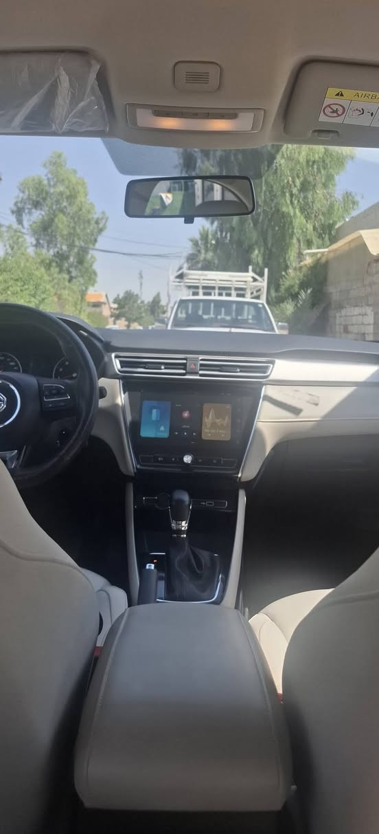 MG 5 standard plus 🌟🌟
2025 🚘🚘🚘
ماوەی ڕۆیشتن :   16 هەزار 
سەیارەکە تەنها کەمێک  pdr ی هەیە لەگەل قۆپێک لەدۆسەی لای سایەق چەند دەنکە تەزرەکی کەمی هەیە
نرخ خوار هەموو بازار 
104  💵$💵$💣💣
📍📍شوێن :: هەولێر
📲📲*********** أربيل, العراق
