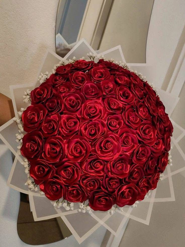 السلام عليكم
انا بشتغل تنسيقات هدايا بورد الساتان وبوكيه ورد 
لجميع المناسبات 
وباحلى الاسعار 
للتواصل

‭0751 160 9841‬
