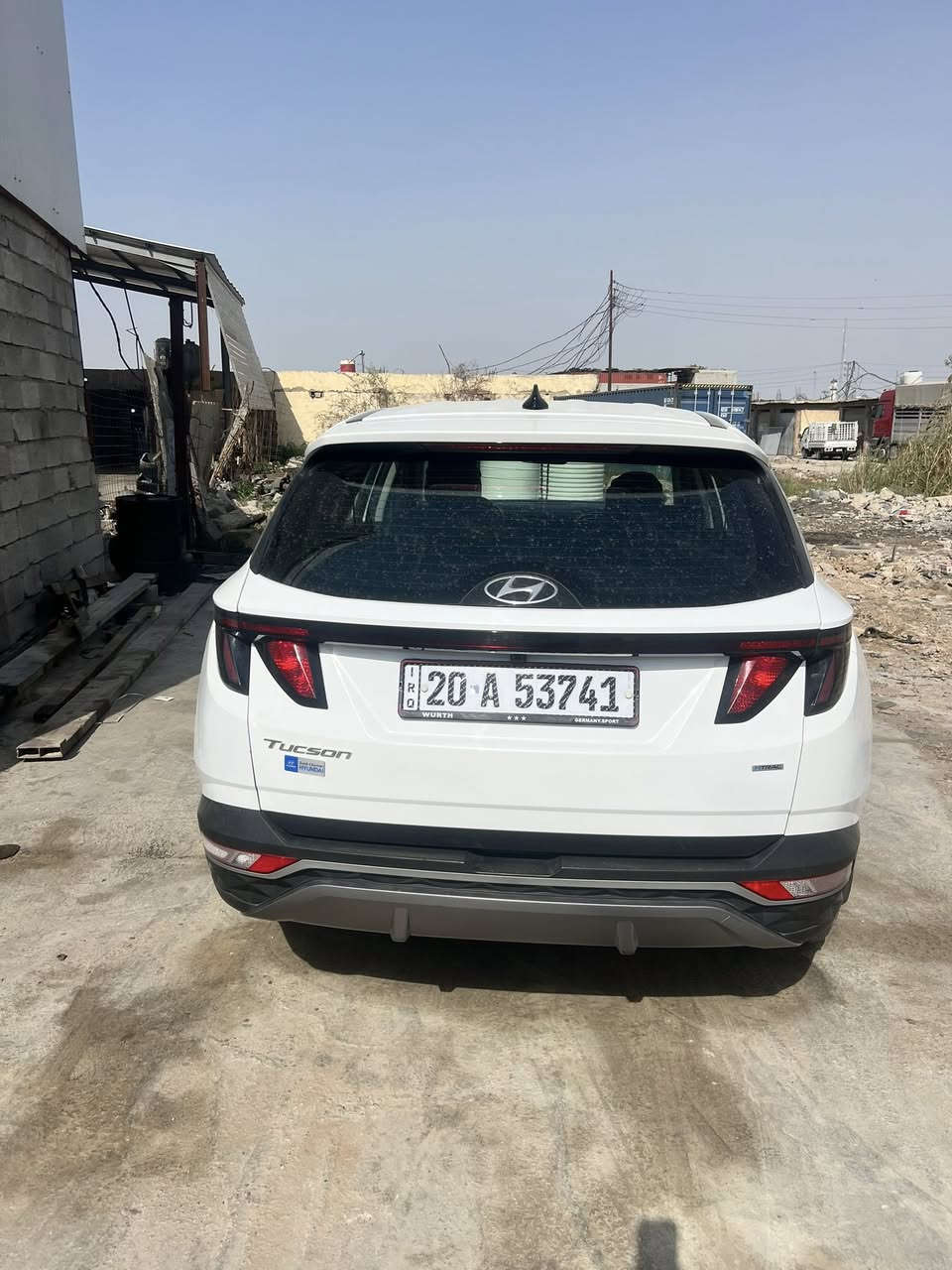 توسان ورد أميركي ٢٣
سياره جديد 
ظررهه خفيف شبر صبغ 
رقم ديالى بسمي 
ماشيه ٤٠ 
سونر موجد بصور 
ورقم شاصي
سعر السياره 
٢١٠ وبيهه مجال
مكان سياره 
ديالى بعقوبه
***********
