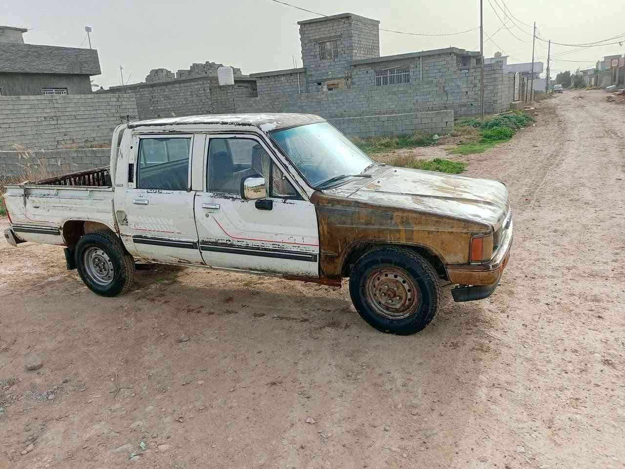 السلام عليكم بيكم موديل 1987 سياره رقم بغداد تحويل ثاني يوم جير ومكينه وشاصي كفالهم سياره بلاديه قطر الصبغ ما بيها تخم تاير جديد سعر 37 ورقه بيع مستعجل مكان السياره ديالى خان بني سعد رقم الهاتف ***********
