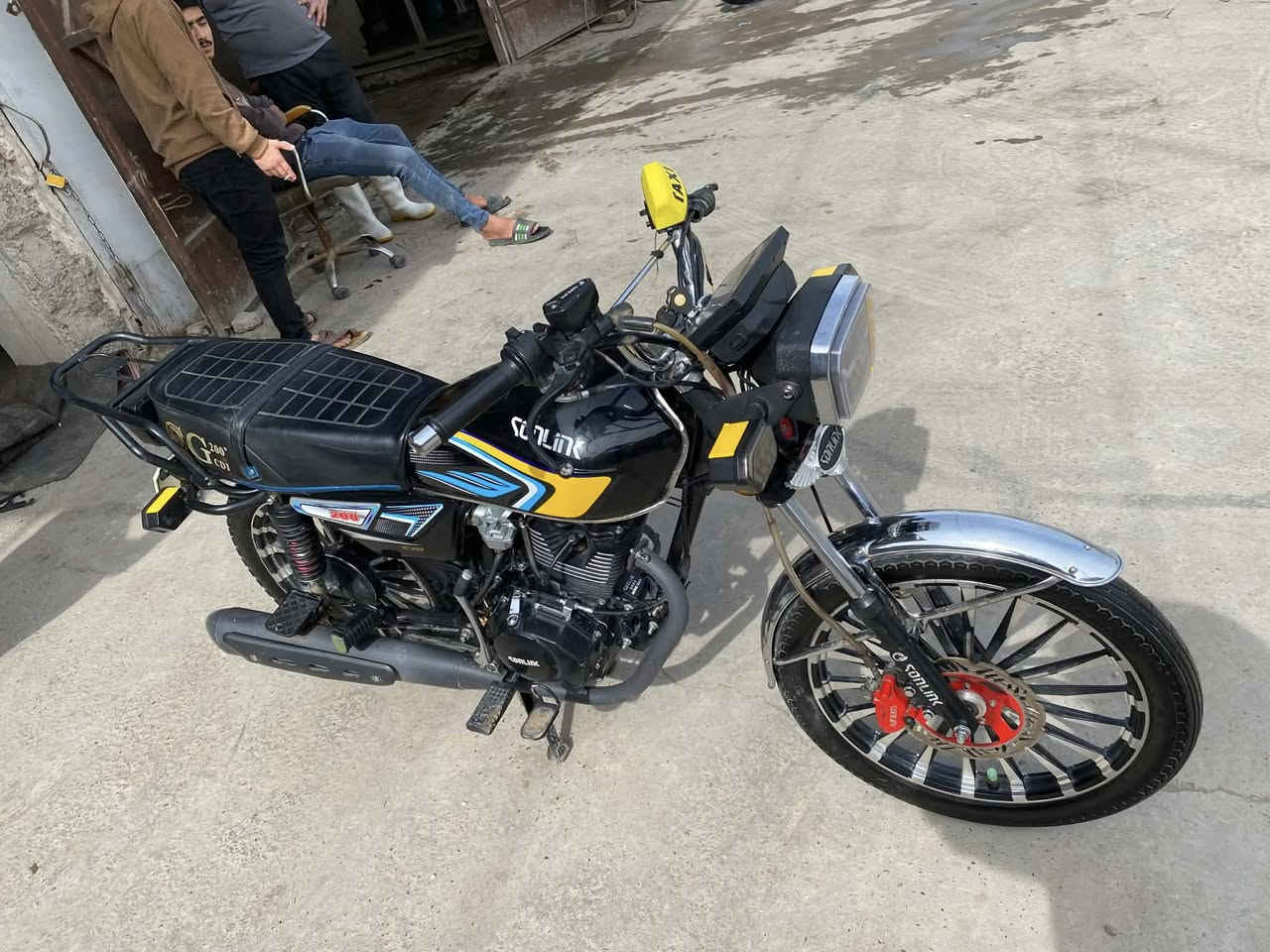 سيفان ٢٠٢٥ مكينه ٢٠٠ سونك الاصلي كفاله عامه  عده دشبول  بي خطوط 
مكينه مكفوله من كلشي بعده جديده 
730 بيه مجال حك الجيه 
بعقوبه الوثبه 
ال مو شراي ليراسل

***********📞
