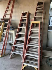 سلالم للبيع – صناعة أمريكي  للتواصل واتساب 07709975812