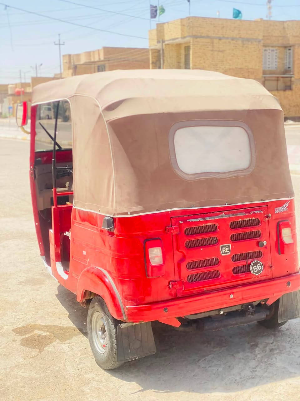 سلام عليك تكتك للبيع مديل 2020 وكيل شاكر ابو المجر خاص او عل رقم ‭***********‬
