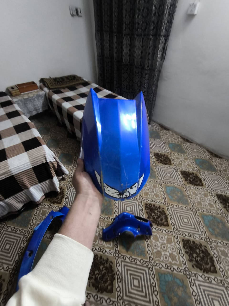 مال تفصيخ 
سلام عليكم غراض سكنس فحل بريز عنوان بغداد ساحت عدن رقم ***********  على شرط كله بلادي  مال تفصيخ
