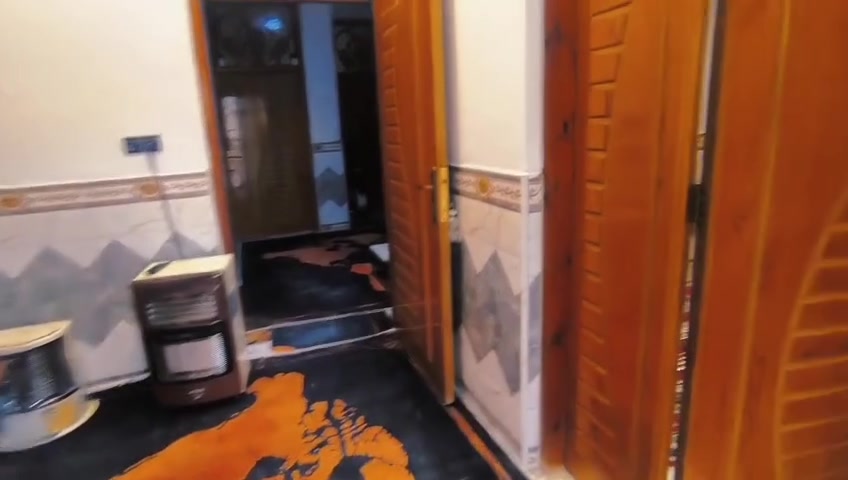 دار للبيع سند ٢٥ شارع ٨٠ محيزم الرابعه؛ شارع شريفه من جهة ٨٠؛ شارع ١٠٠ المساحه ٢٠٠ م للاستفسار الاتصال على الرقم ***********
