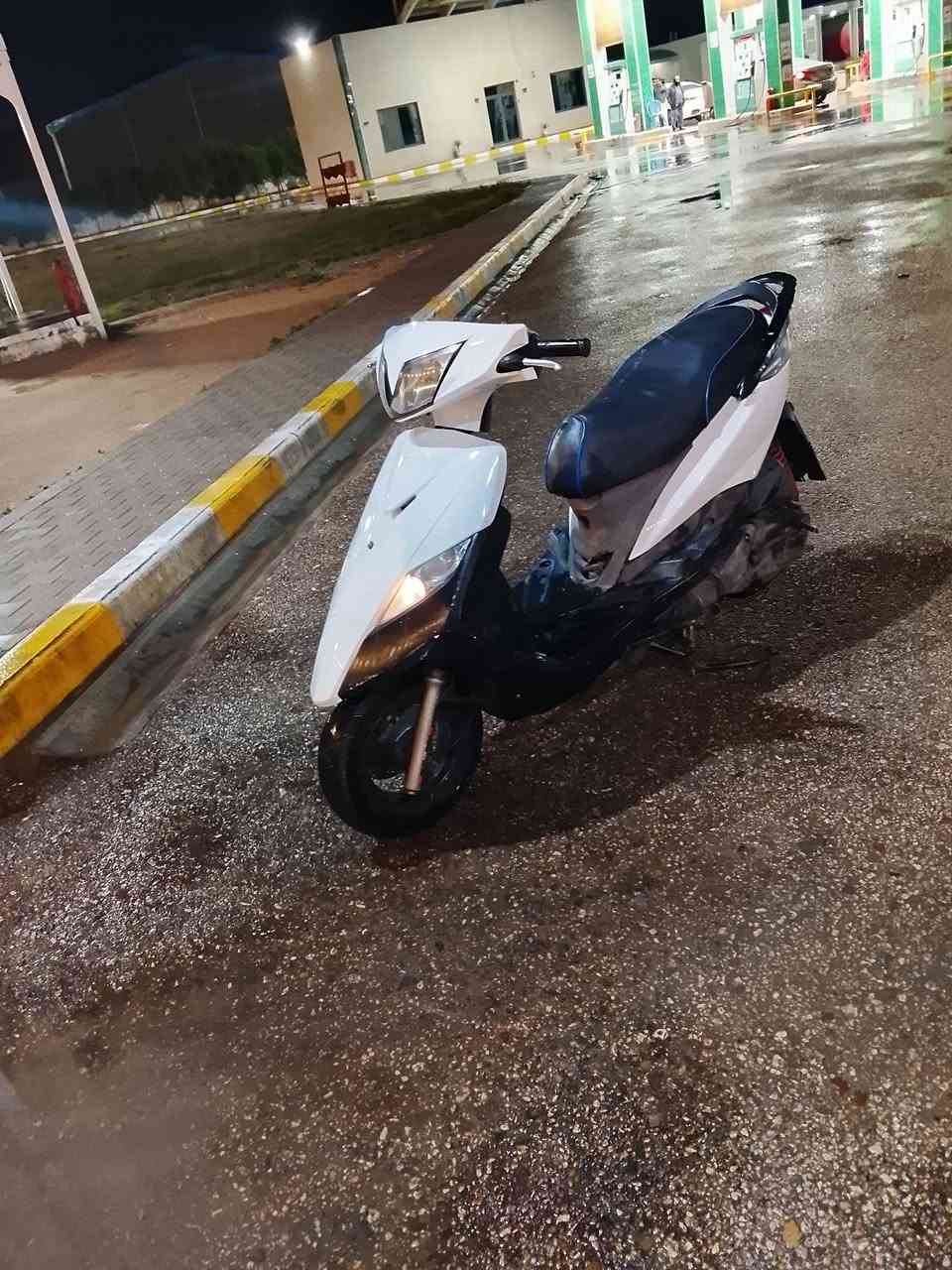 كامكو حاويه برغي ما مفتوح بيها كلها شغاله نضافه 100/100مكان نجف متواجد خاص وعلا رقم***********
