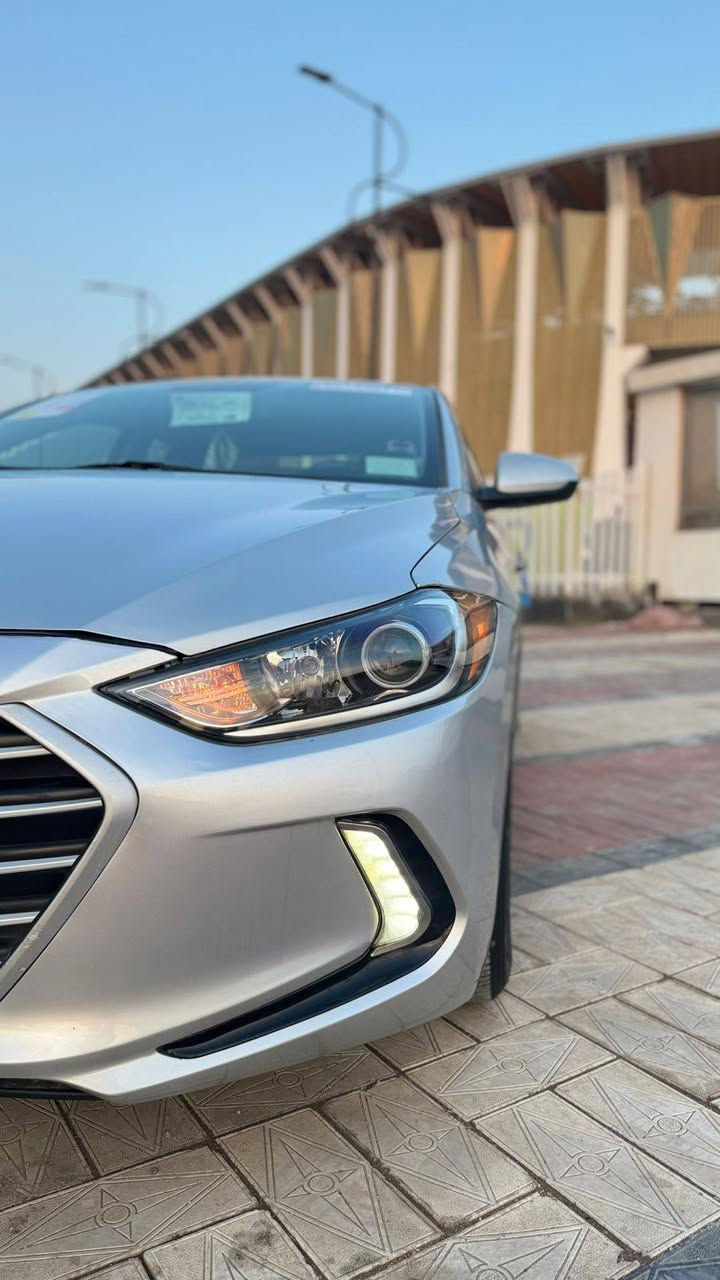 يالله...
السلام عليكم ورحمة الله...
النترآ 2018 ذي قار حره تحويل مباشر للمشتري أرقام دولي. 
وارد أمريكي حادثه بنيد مبدل  بدون ضرر داخلي والباقي ليبل واحد وكفاله من الصبغ.

محرك وكير مكفولات حجم المحرك 2000 دوش ما مفتوح .
مواصفات حلوه شاشه كبيره كامره دواره تحكم جهتين مثبت سرعه نظام إيكو سبورت سرعه بلاجكتور لد لايت زنون اشاير بالمري رادار جانبي  ويل كب كروم جاهزه من تبريد وحداديه وكهربائيات كله ع الشرط. للاستفسار اتصل وبخدمتك مكاني ناصريه مركز
***********
***********
سعرها ب 133 وبيها مجال اتصل ما يكون خاطرك الا طيب شكراً للجميع
