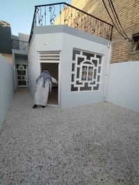 ميسان قطاع ٢٣ • ١٢٥م • غرفة وصالة