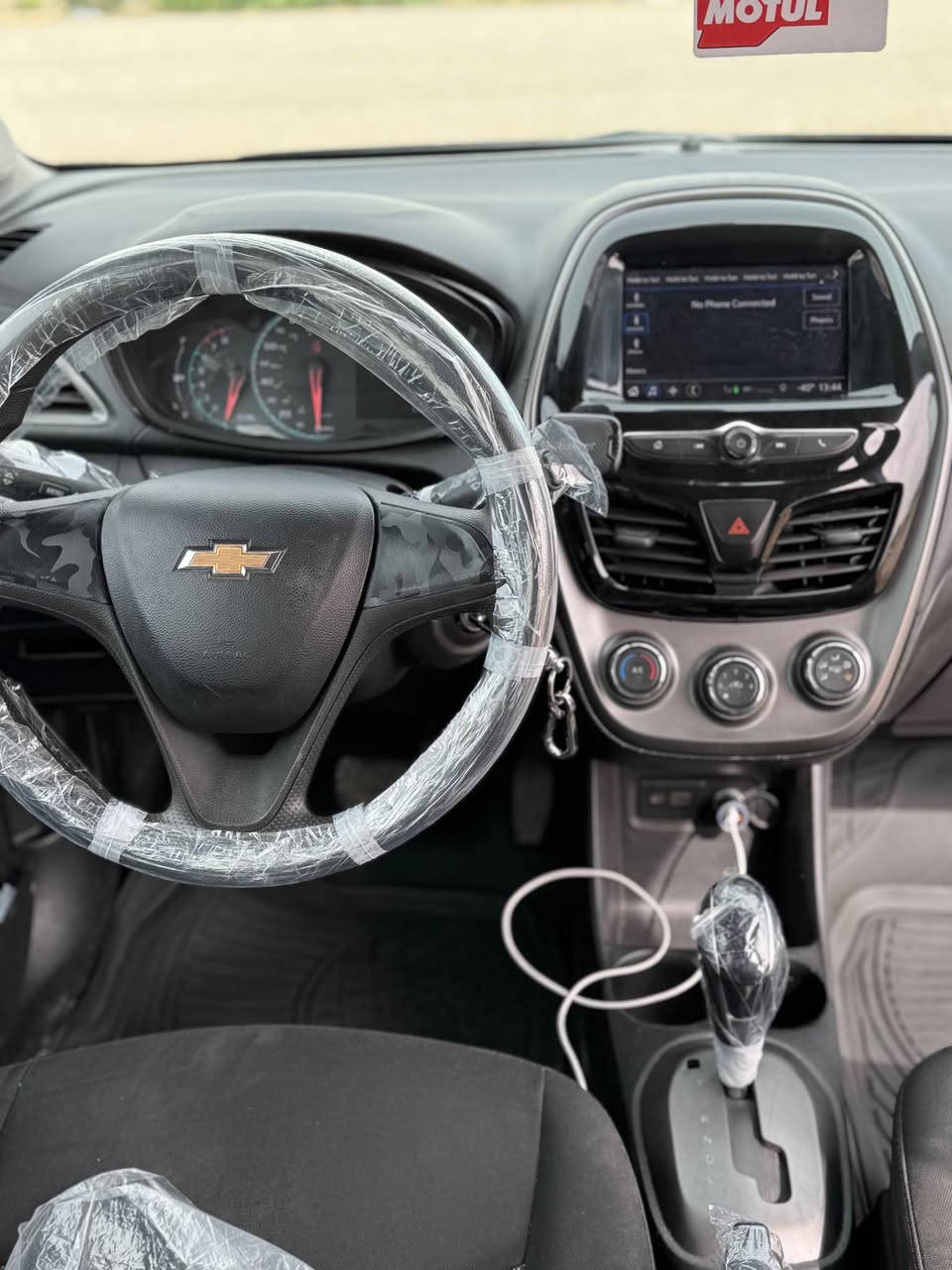 سپارك ٢٠٢١
چاملغ و ده ركه بوياغ بێژورێ و بێ ئێرباگ پشت و پێش کەپس لەگەل ١-٢ تەعدیلی بچوک 
سیارەکە جاهیزە و رەقەم و سەنەوی و فەحس و هەزەی نوێیە یەک دینار مەسرەفی تێدا نیە هەموو شتی بەشەرتە
سعری ٩٠ $(9️⃣0️⃣) و کەمێک مەجال
0️⃣7️⃣5️⃣0️⃣4️⃣6️⃣7️⃣3️⃣8️⃣0️⃣3️⃣ أربيل, العراق


**إذا كنت صاحب هذا الإعلان وتريد حذفه لأي سبب، رجاءا أرسل رسالة إلى الدعم الفني**