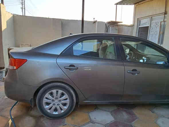 سلام عليكم سياره للبيع ٩٠ وبه مجال هذى رقم راعيه ***********
