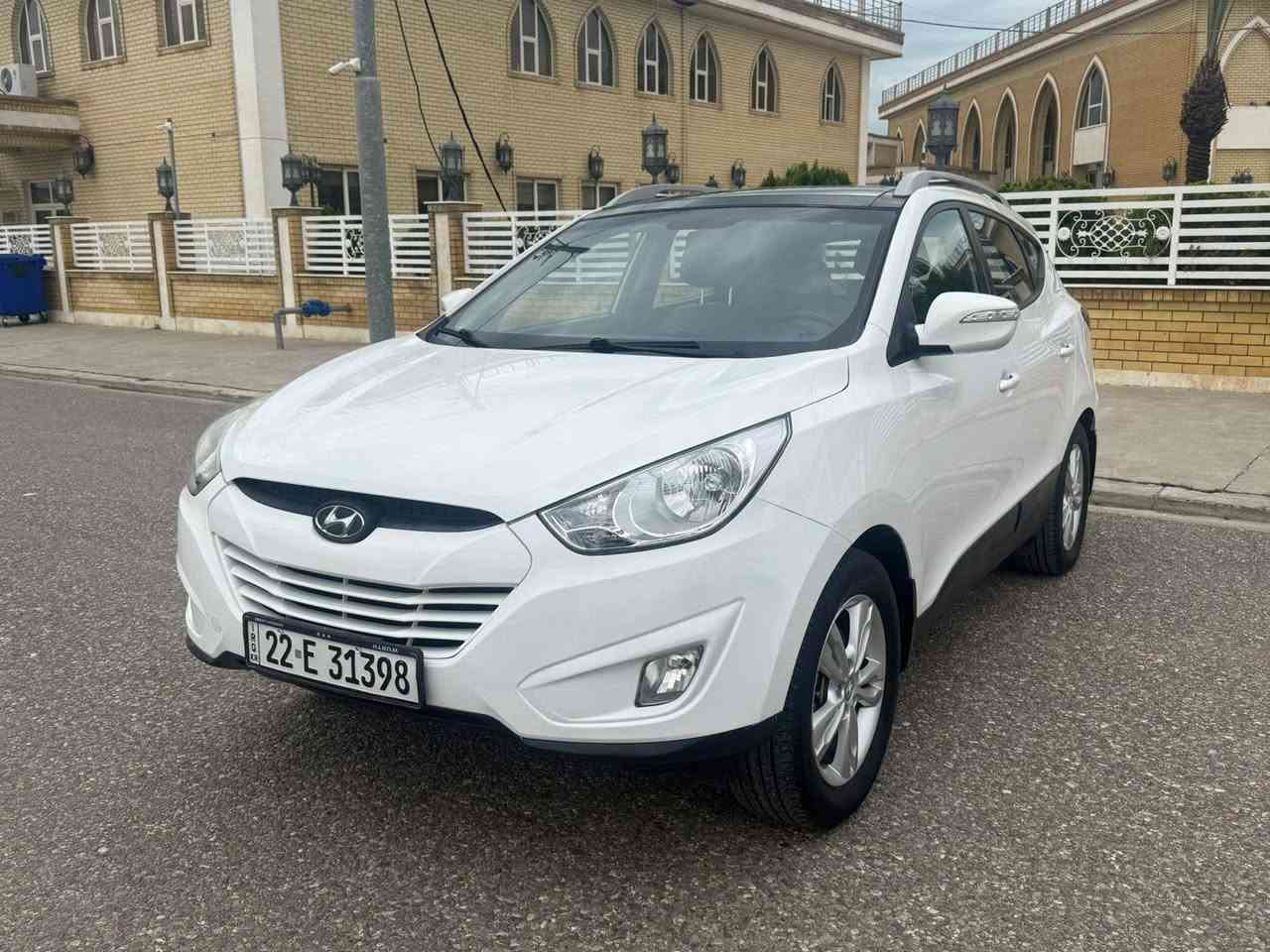 هونداي توكسون ٢٠١٤ ي خه ليجي فول مواسه فات 
سه يا ره كي زور جوان و خاوين نمونه يه له جواني 
١٣ وه ره قه ي غه رامه له سه ره باش معامه له ده يگه رينينه وه 
 ٢ سويجي بيلادي له گه له و به  ناوي خومه به شه رتي ته حويل  وه كاله
به شه رتي گير و مه كينه نه كرايته وه 
فه حس و هه زه ي نوييه ره قه م و سه نه ويشي تا ٢٠٢٨ 
سه يا ره كه قه باغي سندوقي  بن  ره قه مي ٢ بستي  بوياغه ژورئي نه گرتيه   يه ك جئي بجوكي ته عديله 
٤ تا يه ي نوئي له بنه به بي ئه وه ي جركه ي هه بي 
شوين ؛ هه ولير 
سعر ؛ ١٤٤$ كه مه ك مه جال 
ره قه م ته له فون ؛ ***********
