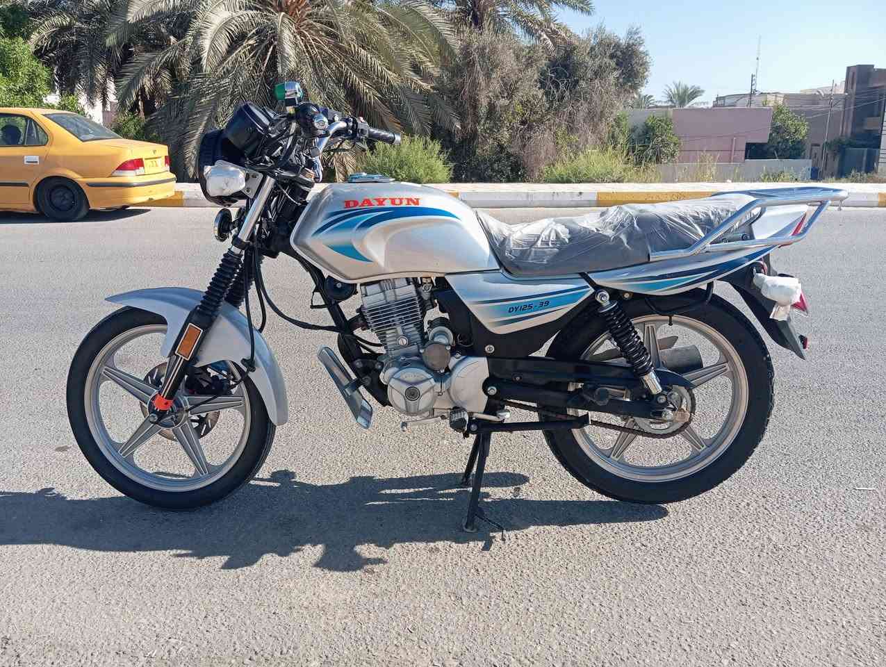 السلام عليكم دراجه دايون عضم للبيع أصولي مديل 2022 السعر مليون و200وبيه مجال المكان كربلاء طويريج للاستفسار...‏‏‪0776 018 1309‬‏/////‏‪0781 449 4366‬‏
