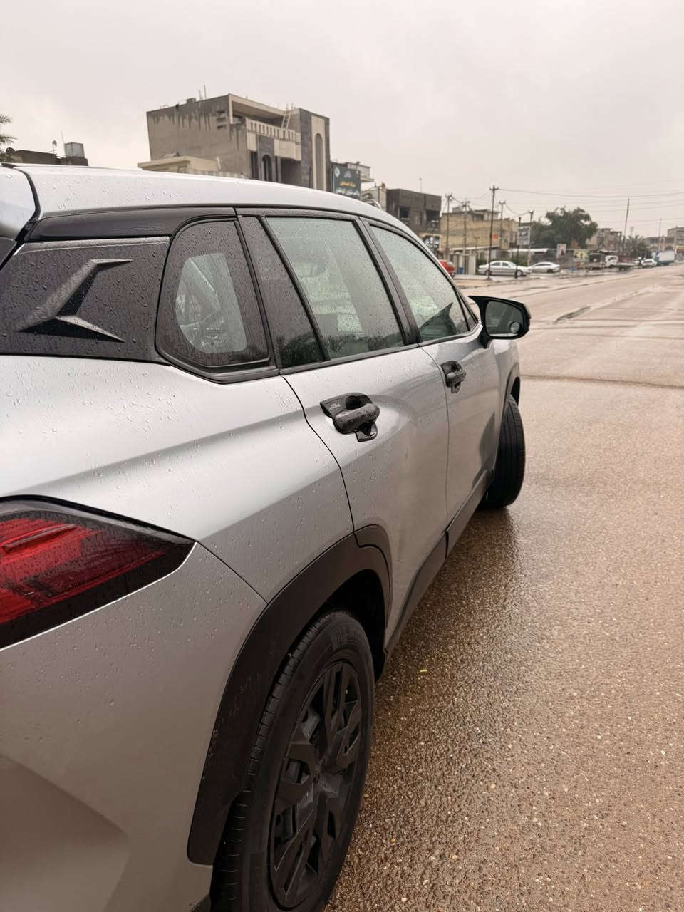 سلام عليكم
العبدة للبيع 😈🤍

كورلا كروس موديل 2023 هزة وسنوية رقم اربيل

ماشية 78 كيلو وليس ميل

مواصفات Le : 

رادار امامي

كروز سرعة

تحكمات جهتين

هاند بريك اوتو 

والمواصفات مال Le المعروفة

بيها قطعتين صبغ من امريكا بنيد وجاملغ وصور الحادث موجودة ضربه كللش بسيطة ، وهنا بالعراق صار بيها صبغ بابتين جهة السايق ايرباك ستيرن فقط 

عليها اضافات كلش حلوة كت دعاميات امامي وخلفي سعرة 200$ طلب خاص

مكاني بغداد البياع السعر 165 وبي مجال تعال كلبها وشوفها واضيفك احلا ضيافة ما عجبك اهلاً وسهلاً بيك تلكة الاحسن منها ان شاء الله للتواصل *********** غير متواجد على الفيس واسف على الاطالة
